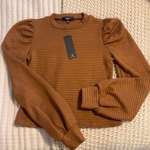 NWT lulus crop sweater